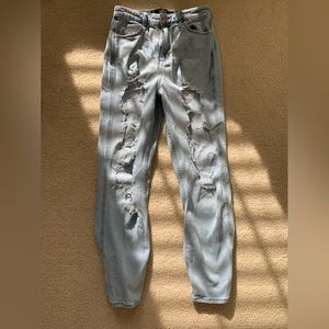 Hollister Ultra High Rise Mom Jean